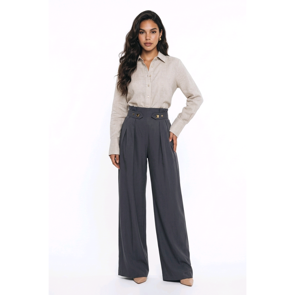 Sartoria pantalone sive boje, wide-leg model visokog struka sa zlatnim kopčama, prednji pogled – DM kolekcija